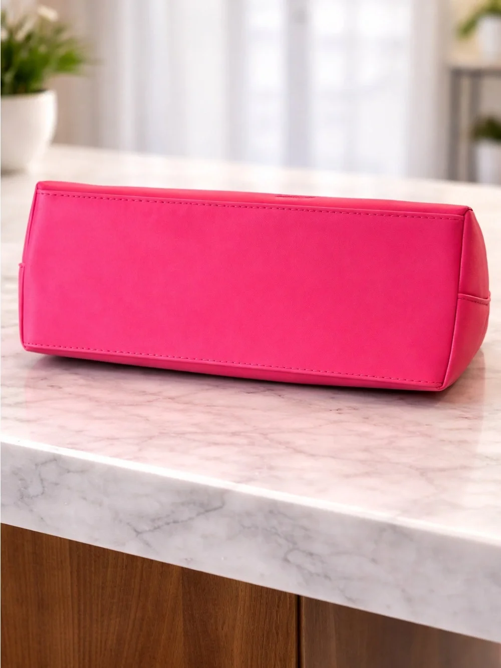 Dolce & Gabbana Beauty Cosmetic/Makeup Bag – NWOT